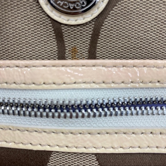 Coach Daisy Signature large satchel - Picture 7 of 8